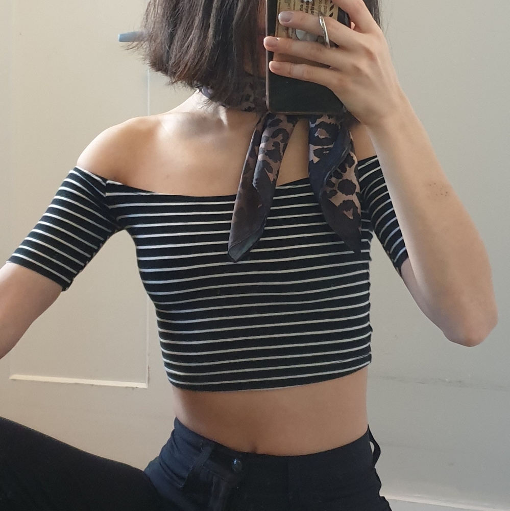 American Apparel off the shoulder top xs